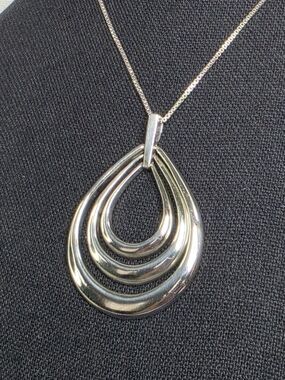 OC Tanner Vintage Sterling Silver Teardrop Layered Pendant Necklace